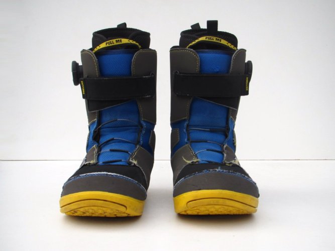 Použité snowboardové boty Deeluxe 245 mm