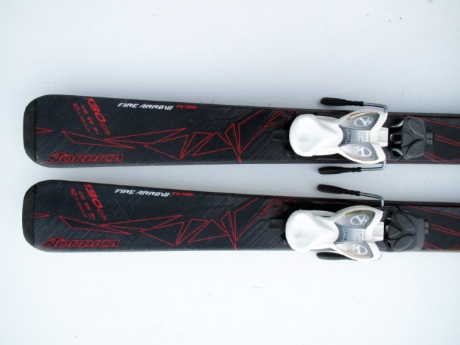 Dětské lyže Nordica Fire Arrow 130 cm