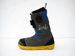 Použité snowboardové boty Deeluxe Monsters 215 mm