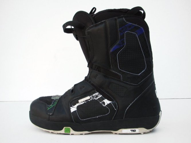 Použité snowboardové boty Salomon 305 mm