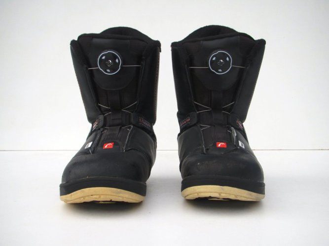 Použité snowboardové boty Head 245 mm