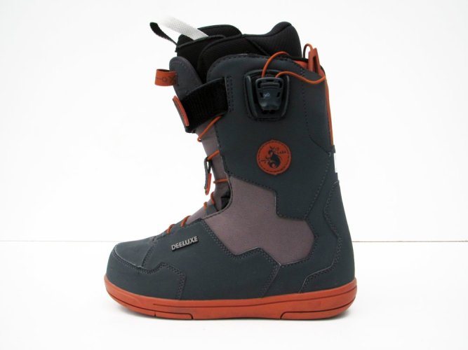 Použité snowboardové boty Deeluxe Lara 240 mm