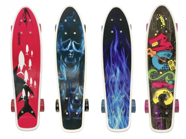 Pennyboard GGV Grafitti 2598 s LED kolečky - Barva: Modré paprsky