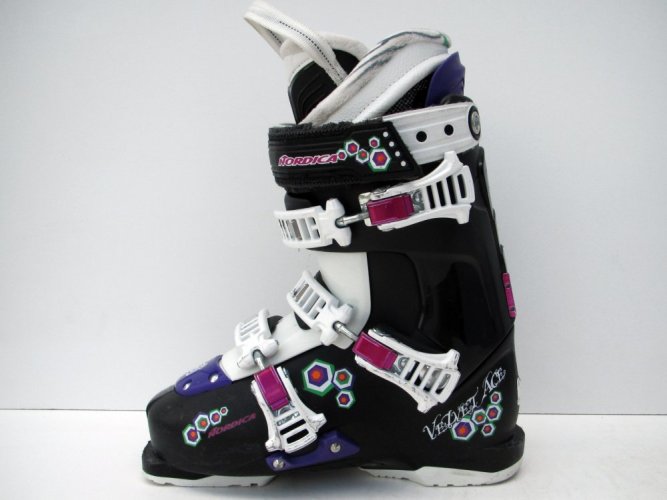 Použité lyžáky Nordica Velvet Ace 255 mm